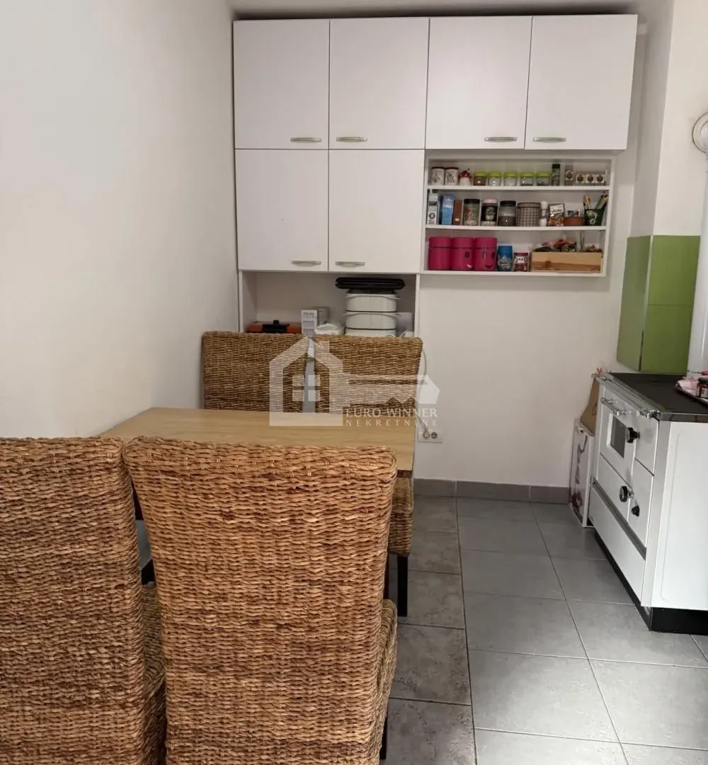 Prodaja, kuća, 162m², Zemun Gornji Grad, Zemun Sve Podlokacije