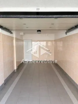 Izdavanje, četvorosoban stan, 95m², Savski Venac, Beograd - image 19