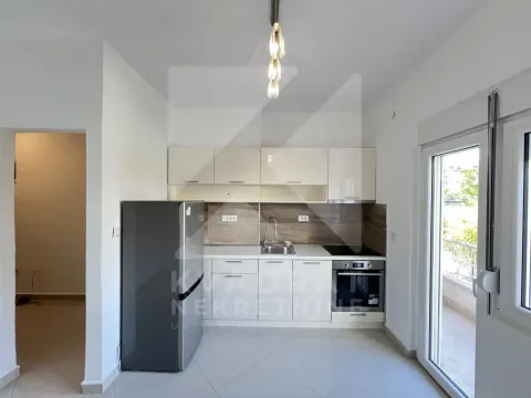 Rent, two bedroom apartment, 59m², Centar, Podgorica - image 3