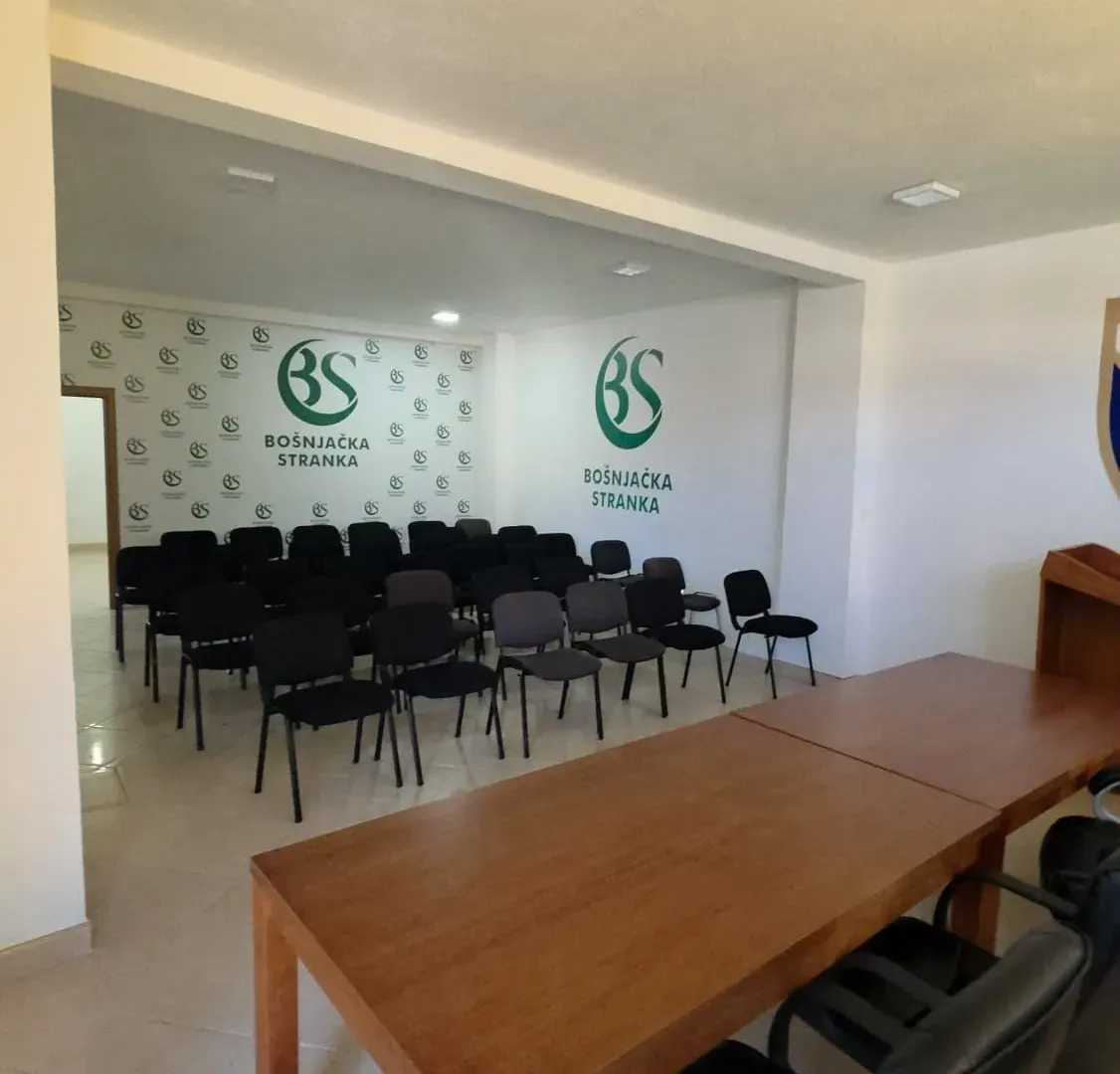 Sale, office space, 209m², Centar, Plav