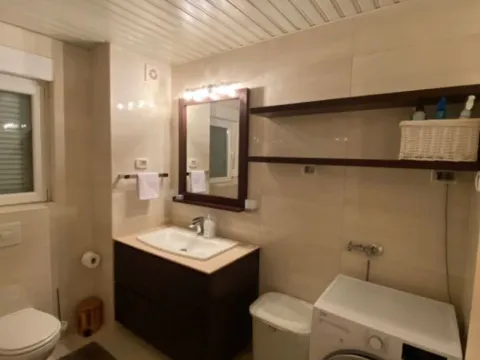 Izdavanje, trosoban stan, 120m², City Kvart, Podgorica - image 11