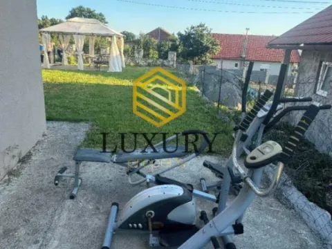 Izdavanje, kuća, 100m², Kakaricka Gora, Podgorica - image 4