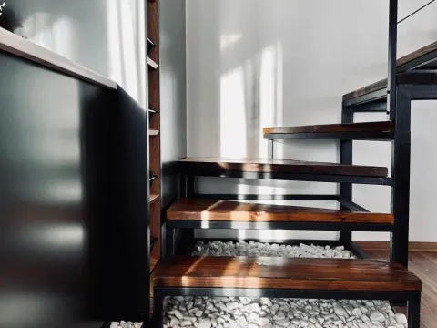 Izdavanje, trosoban stan, 130m², Tivat, Crna Gora - image 22