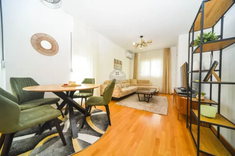 Rent, one bedroom apartment, 45m², Stari Aerodrom, Podgorica - image 10