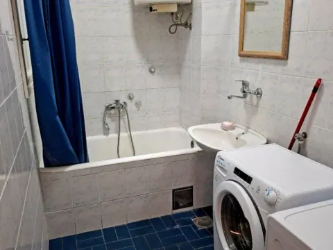 Daily-rent, one bedroom apartment, 32m², Zemun Centar, Zemun Sve Podlokacije - image 5