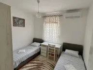Izdavanje, dvosoban stan, 67m², Zagorič, Podgorica - image 13