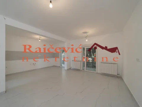 Sale, three bedroom apartment, 82m², Grocka, Beograd - image 4
