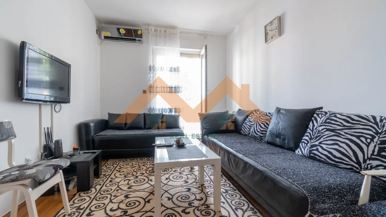 Izdavanje, jednosoban stan, 39m², Stari Aerodrom, Podgorica