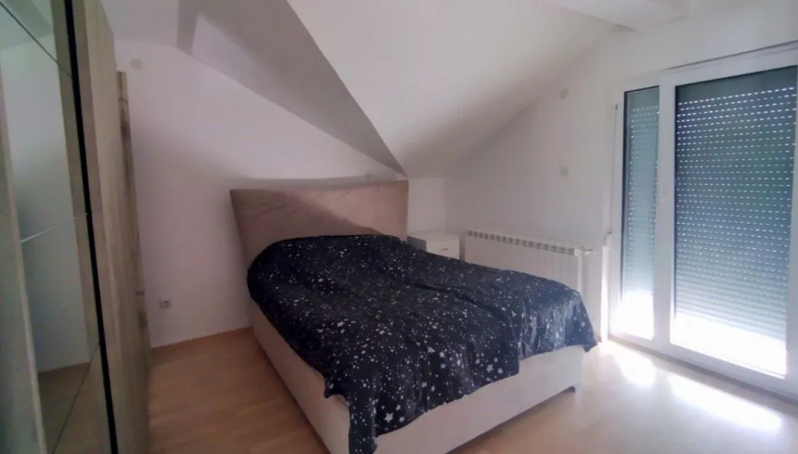 Prodaja, kuća, 270m², Mali Zvornik, Srbija