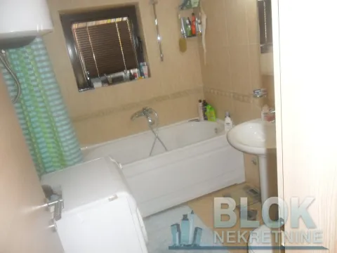 Rent, three bedroom apartment, 110m², Preko Morače, Podgorica - image 14
