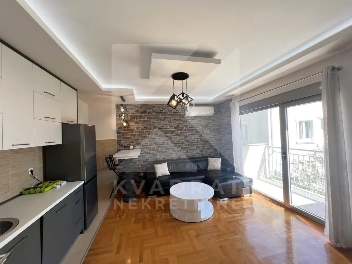 Izdavanje, jednosoban stan, 38m², Cvijetin Brijeg, Podgorica