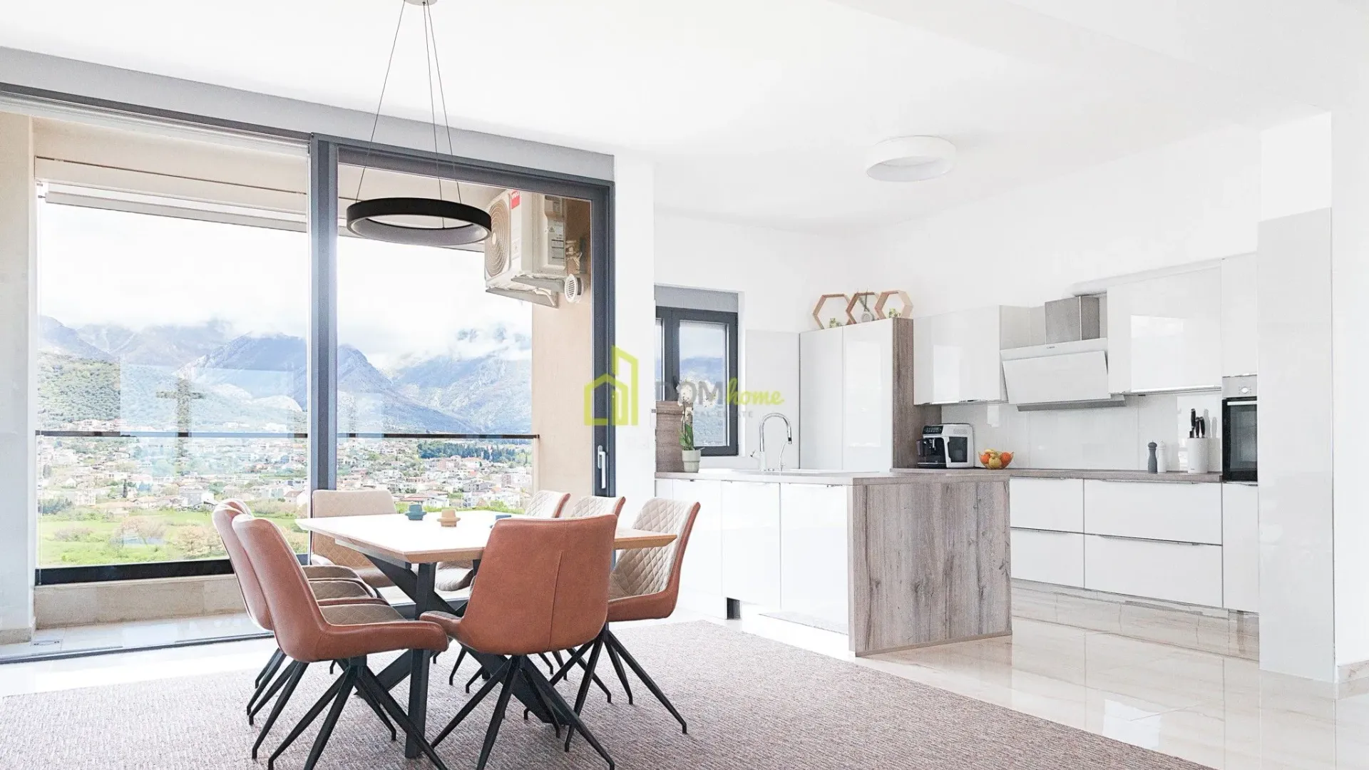 Sale, two bedroom apartment, 296m², Bar, Crna Gora