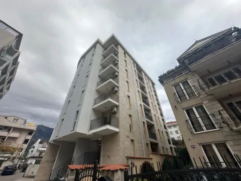 Sale, two bedroom apartment, 88m², Budva, Crna Gora - image 13