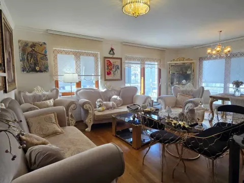 Prodaja, trosoban stan, 130m², Tološka šuma, Podgorica - image 2