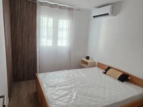 Rent, two bedroom apartment, 60m², Podkošljun, Budva - image 5