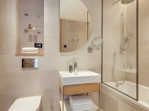 Sale, two bedroom apartment, 179m², Porto Montenegro, Tivat - image 12