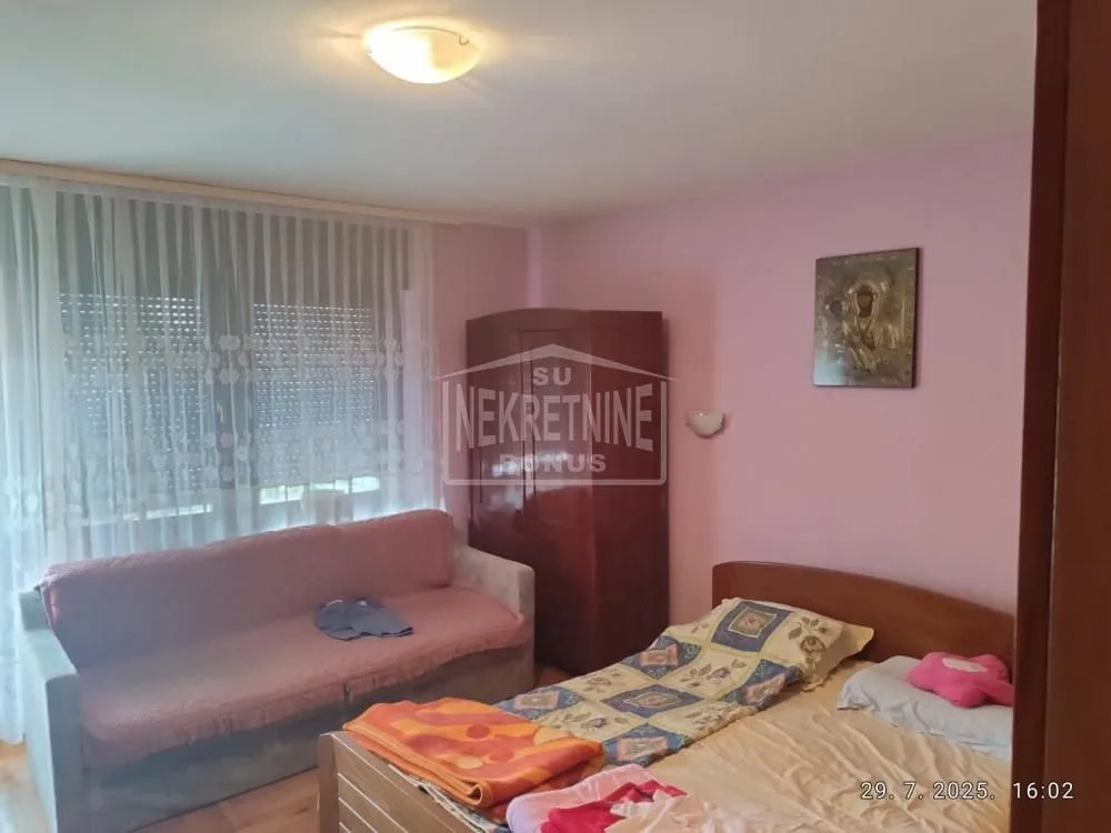 Prodaja, kuća, 160m², Kertvaroš, Subotica