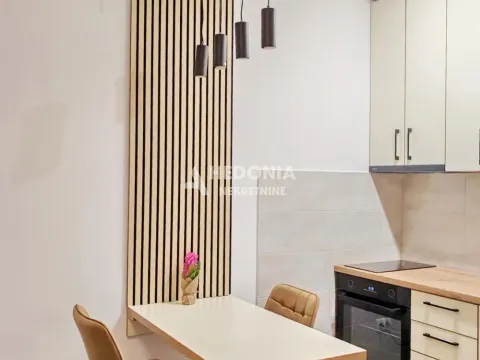 Rent, one bedroom apartment, 35m², Zemun Cara Dušana, Zemun Sve Podlokacije - image 2