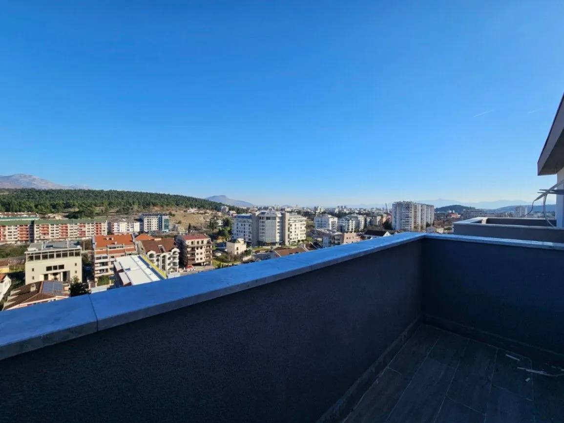 Prodaja, dvosoban stan, 102m², Momišići, Podgorica