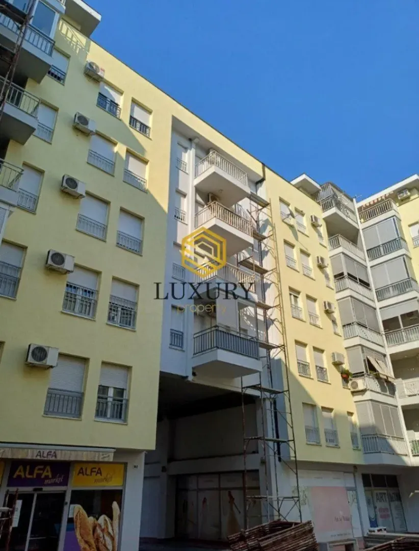 Rent, apartment, 450m², Blok 9, Podgorica