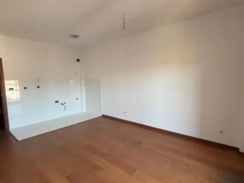 Prodaja, garsonjera, 36m², Preko Morače, Podgorica - image 5