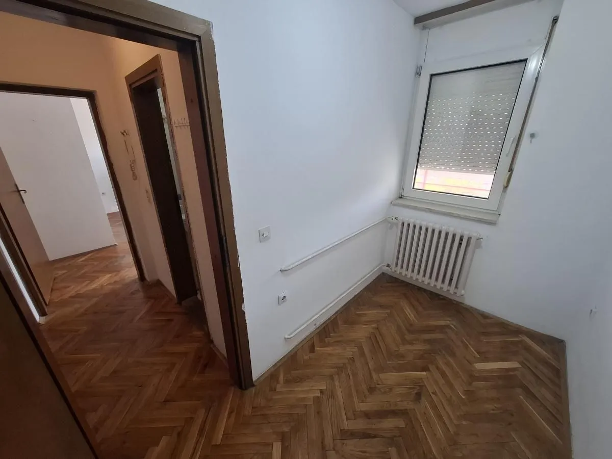 Izdavanje, jednosoban stan, 32m², Novo naselje, Novi Sad