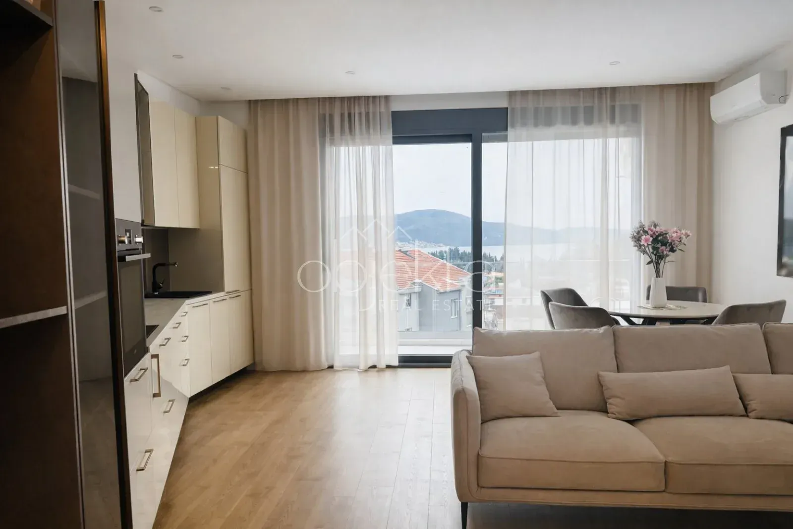 Prodaja, stan, 76m², Tivat, Crna Gora