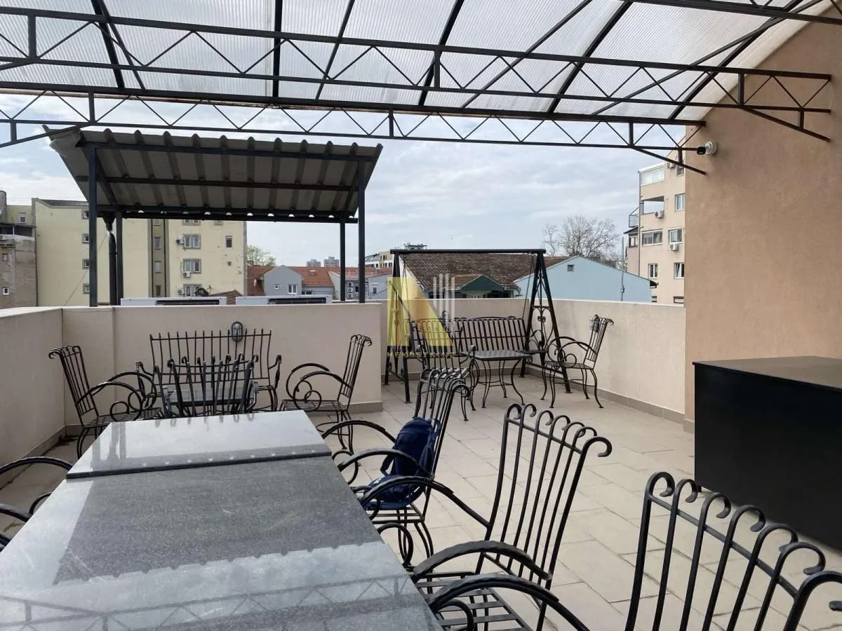 Izdavanje, garsonjera, 30m², Centar, Novi Sad