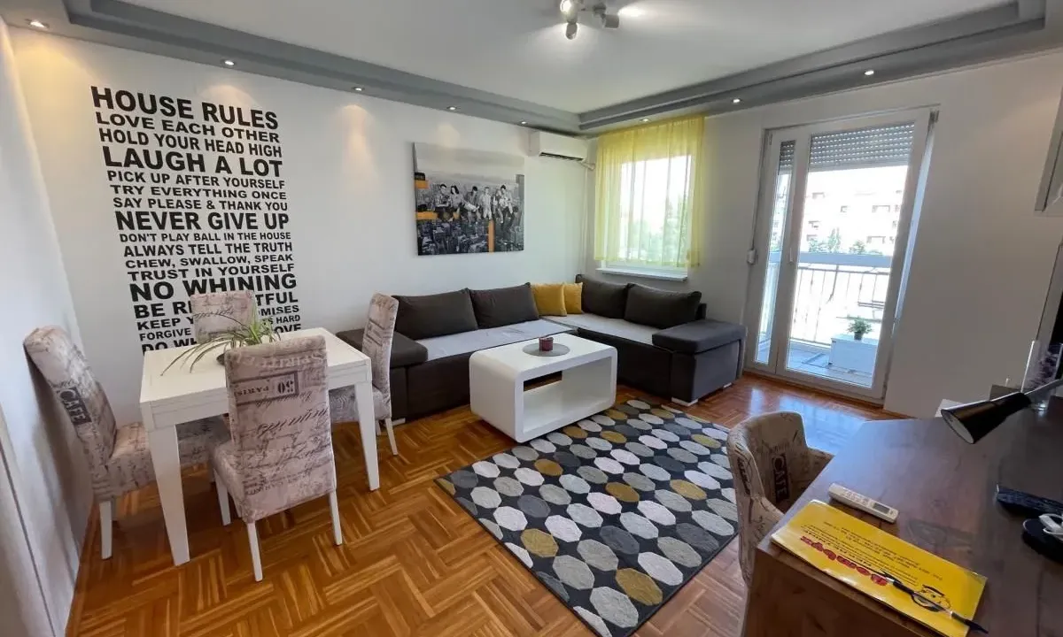 Izdavanje, dvosoban stan, 53m², Nova Detelinara, Novi Sad Sve Podlokacije