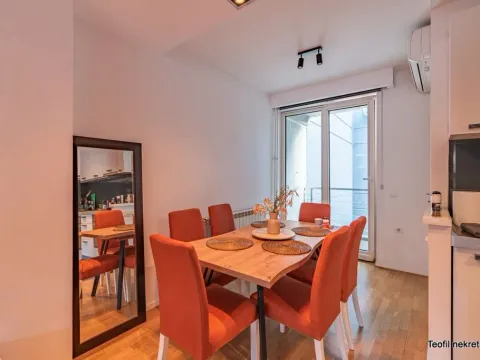 Prodaja, četvorosoban stan, 106m², Vračar, Šid - image 10