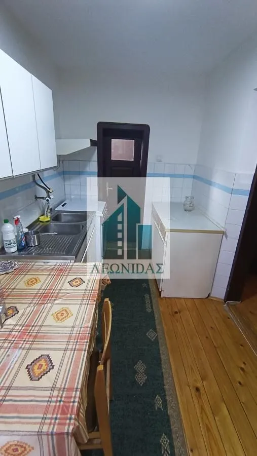 Izdavanje, trosoban stan, 100m², Palilula, Niš