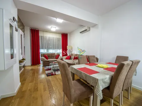 Izdavanje, dvosoban stan, 78m², Centar, Podgorica - image 9