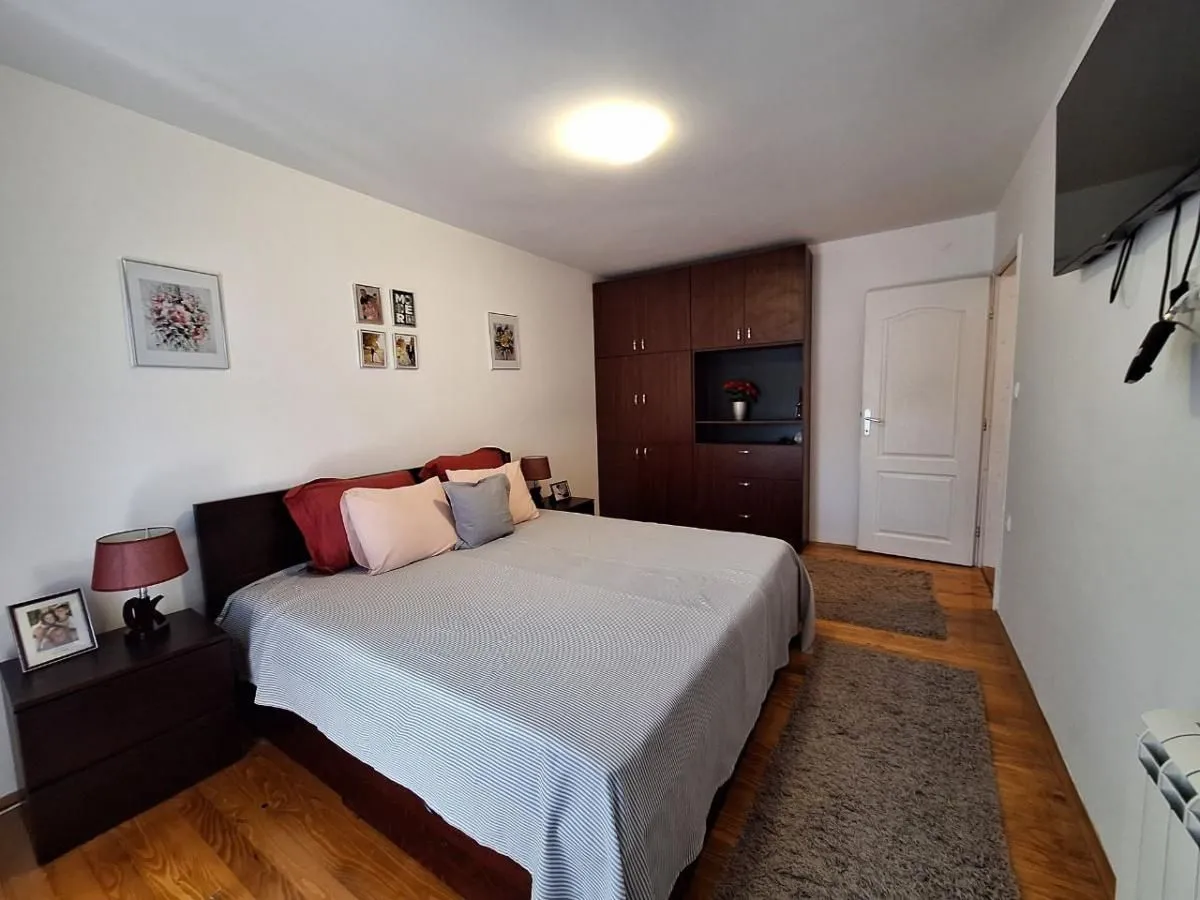 Sale, house, 253m², Banja Vrdnik, Irig
