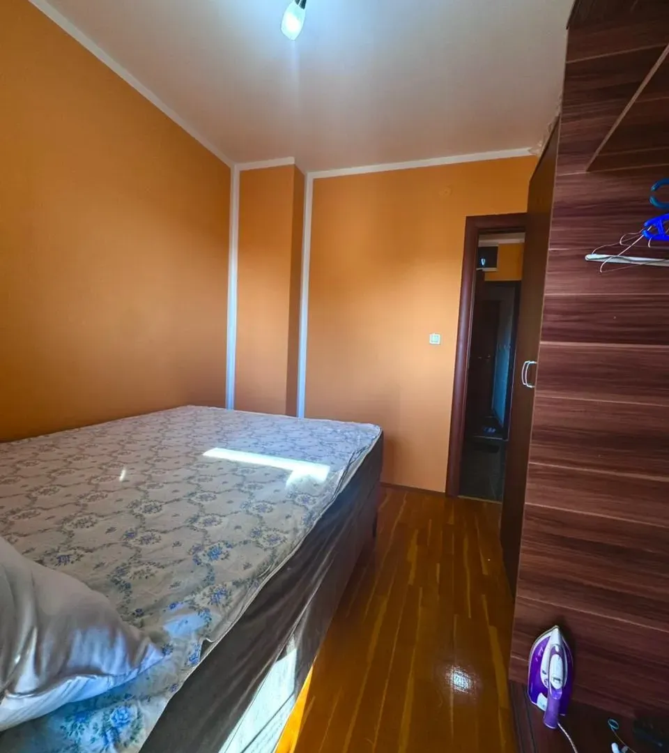 Izdavanje, jednosoban stan, 43m², Krivi Most, Podgorica