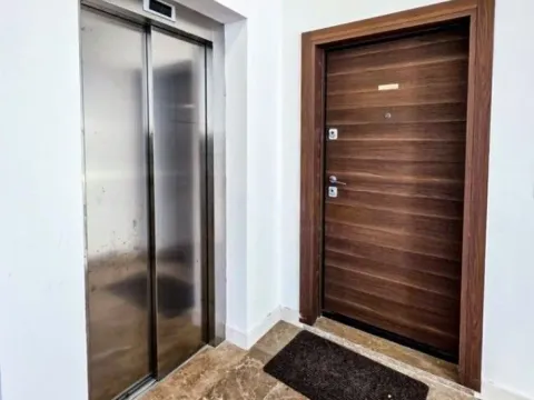 Izdavanje, garsonjera, 22m², Tološka šuma, Podgorica - image 2