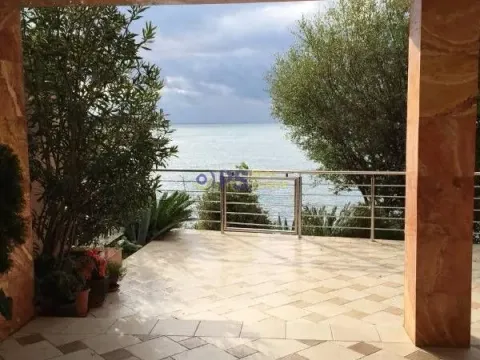 Prodaja, kuća, 275m², Bar, Crna Gora - image 4