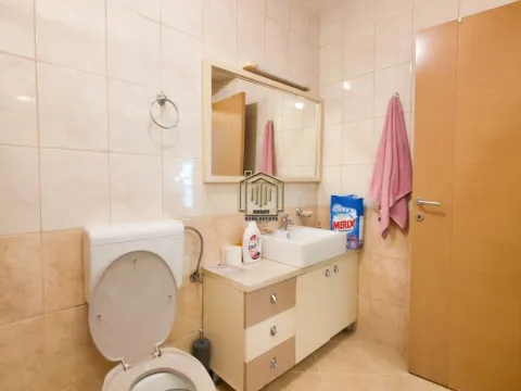 Izdavanje, dvosoban stan, 55m², Ljubović, Podgorica - image 11
