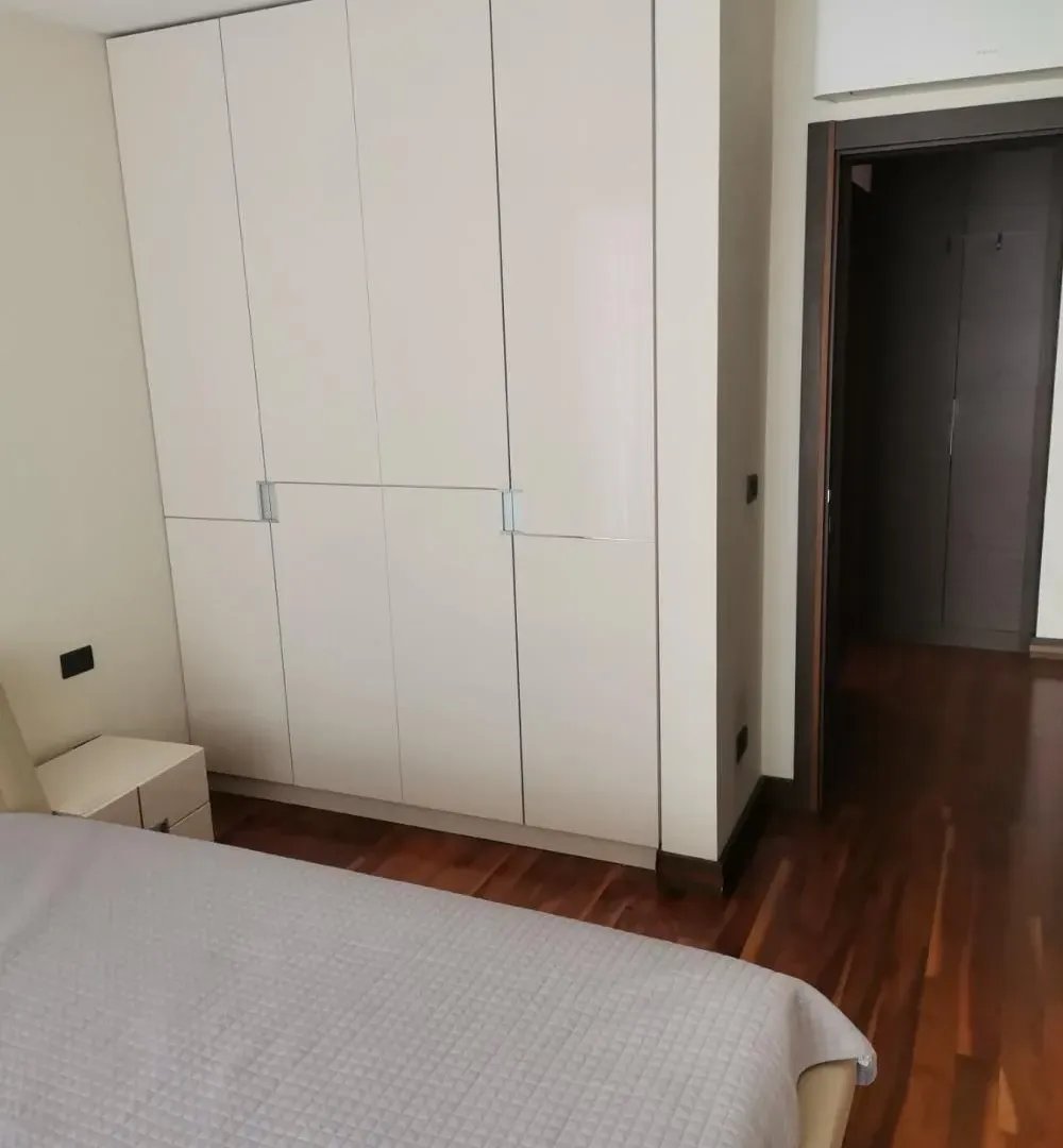 Izdavanje, dvosoban stan, 63m², Novi Beograd Sve Podlokacije, Beograd