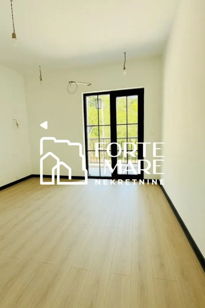 Prodaja, trosoban stan, 117m², Herceg Novi, Crna Gora
