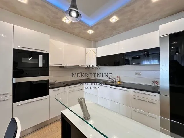 Rent, two bedroom apartment, 76m², City Kvart, Podgorica