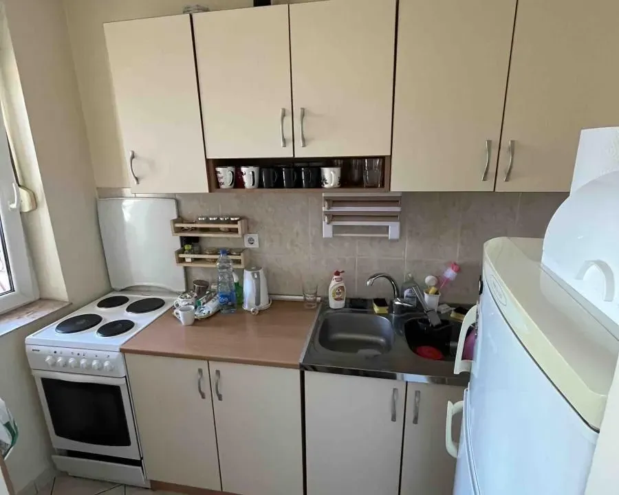 Izdavanje, jednosoban stan, 35m², Grbavica, Novi Sad Sve Podlokacije