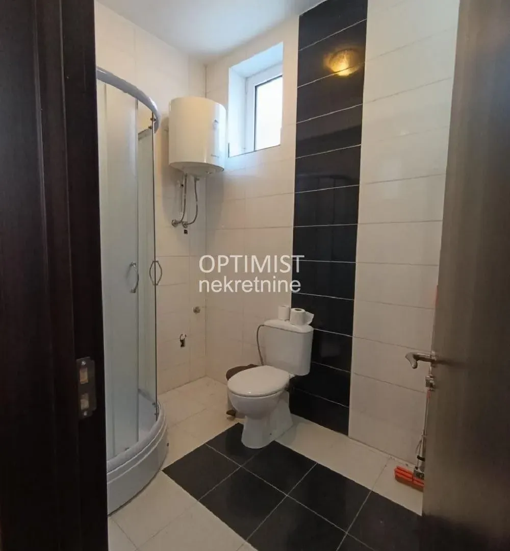 Prodaja, jednosoban stan, 70m², Čukarica, Beograd