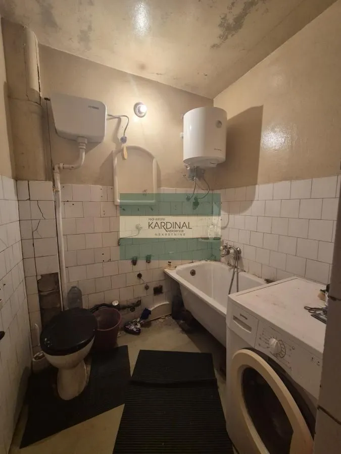 Prodaja, dvosoban stan, 65m², Strelište, Jagodina