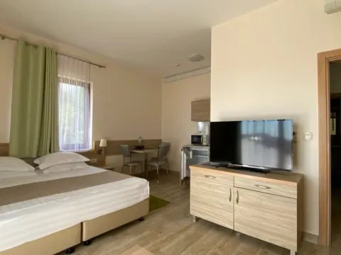 Prodaja, garsonjera, 25m², Bečići, Budva - image 3