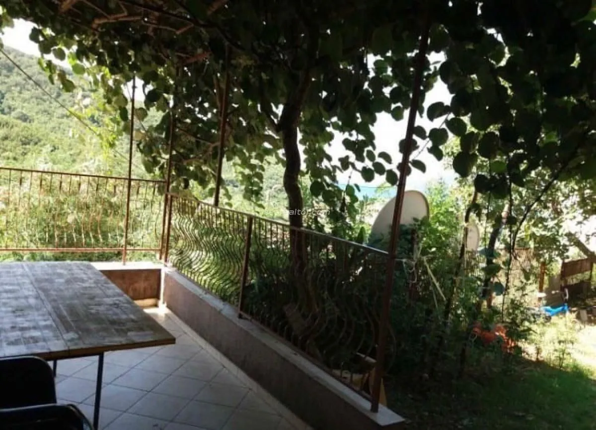 Rent, house, 250m², Zelenika, Herceg Novi