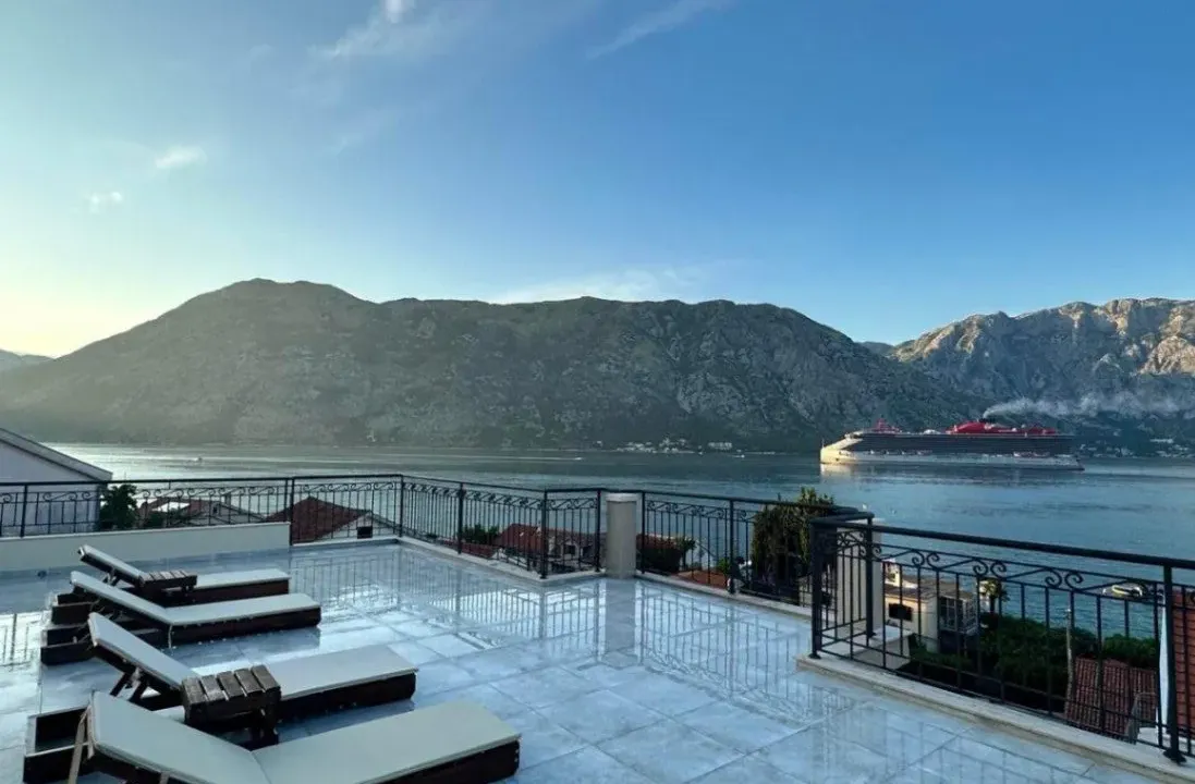 Prodaja, ugostiteljski objekat, 440m², Prčanj, Kotor