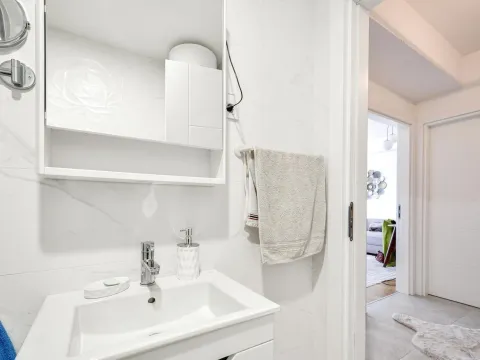 Sale, one bedroom apartment, 47m², Seljanovo, Tivat - image 2