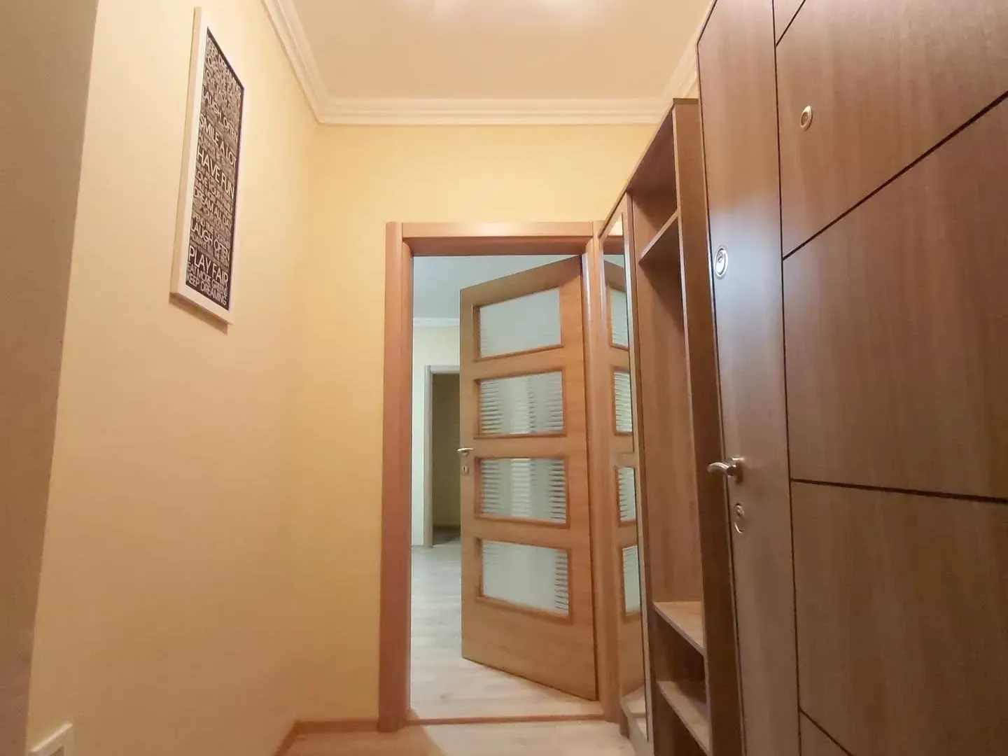 Izdavanje, dvosoban stan, 60m², Centar, Žabljak