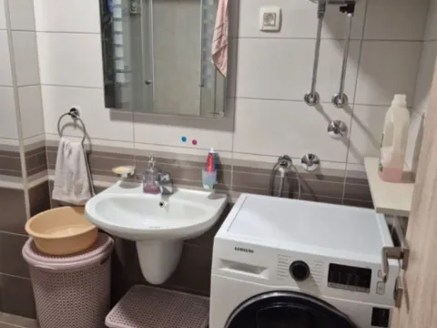 Izdavanje, dvosoban stan, 70m², Ljubović, Podgorica - image 4