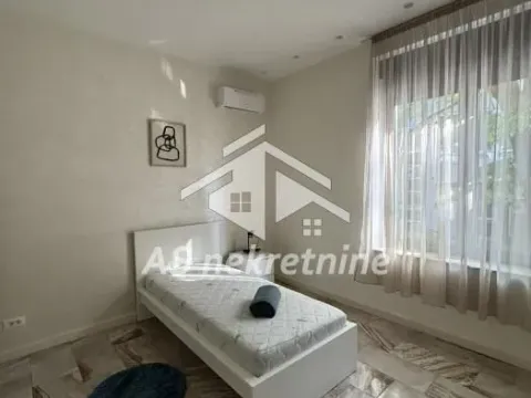 Rent, apartment, 200m², Senjak, Beograd - image 10
